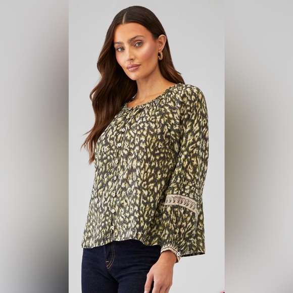 CLEOBELLA
ALICIA BLOUSE - Picture 2 of 9